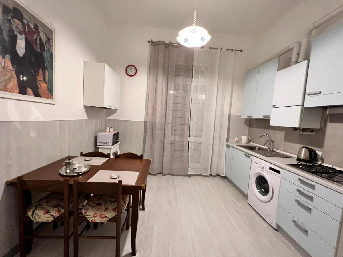 Savona Casa Vacanze Vicino Mare 3 Minuti Wifi Ngoại thất bức ảnh