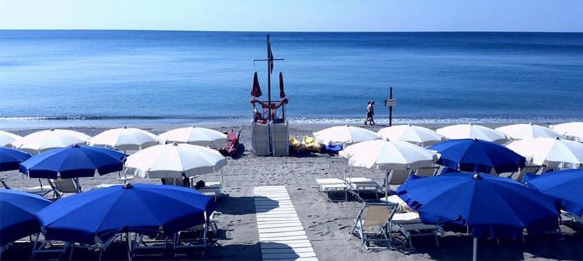 Savona Casa Vacanze Vicino Mare 3 Minuti Wifi Ngoại thất bức ảnh